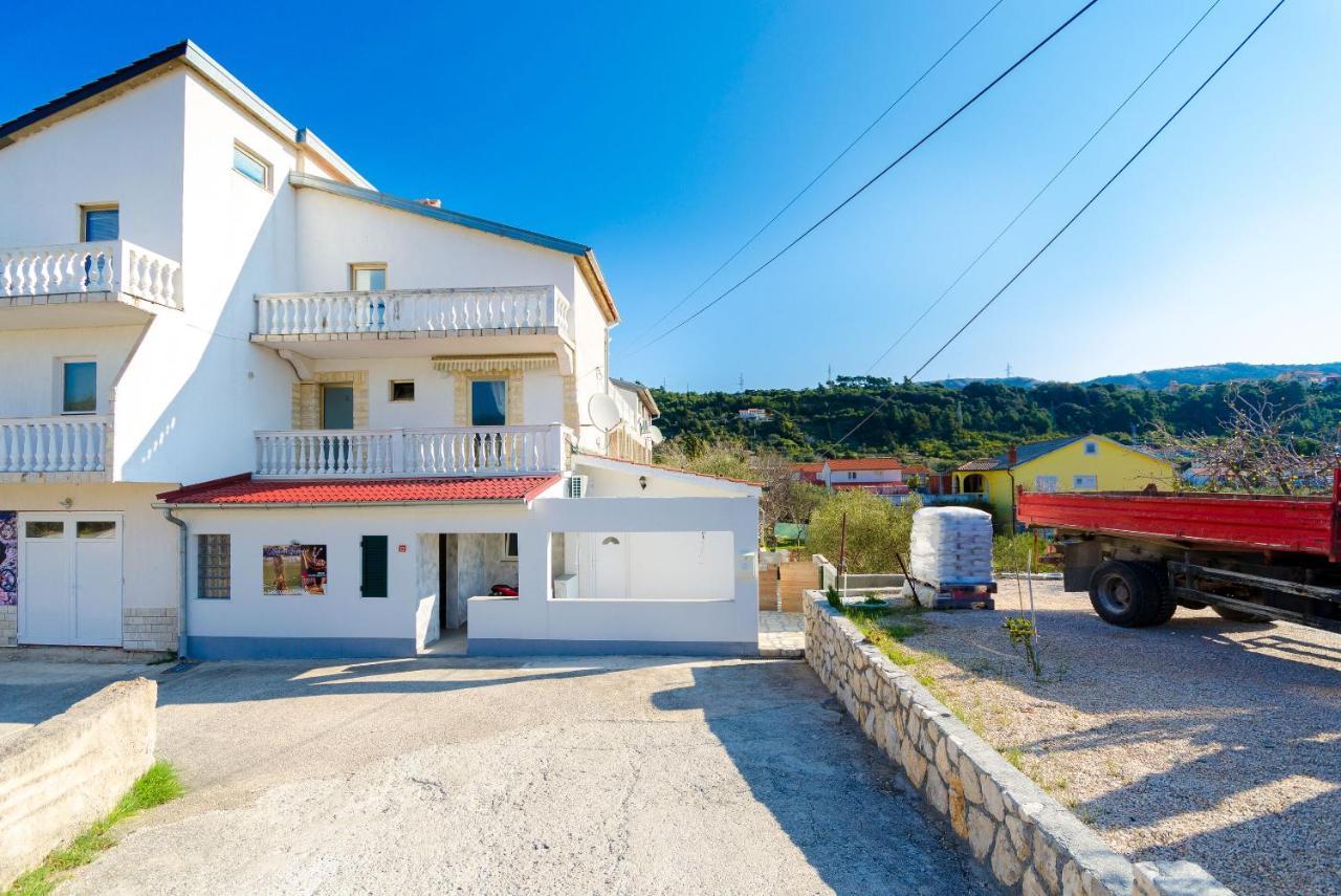Apartments Zeljka Mundanije Exterior photo